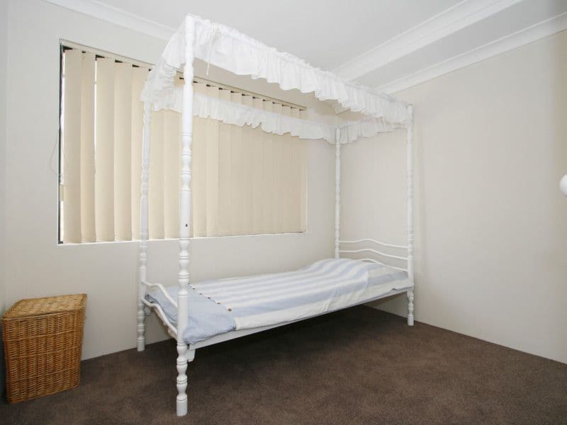 2 Bramley Way, BIBRA LAKE WA 6163, Bibra Lake - Thumbnail 8