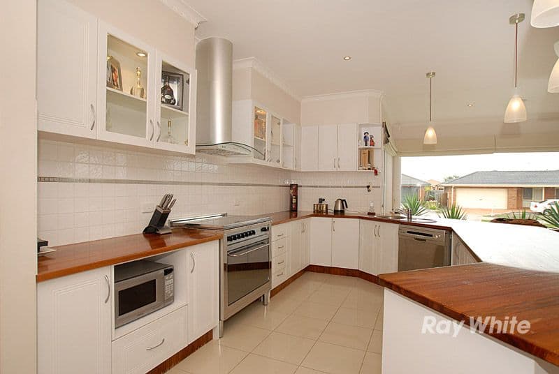1 Kurnwill Place, BERWICK VIC 3806, Berwick - Thumbnail 2