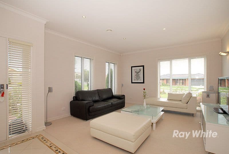 1 Kurnwill Place, BERWICK VIC 3806, Berwick - Thumbnail 4