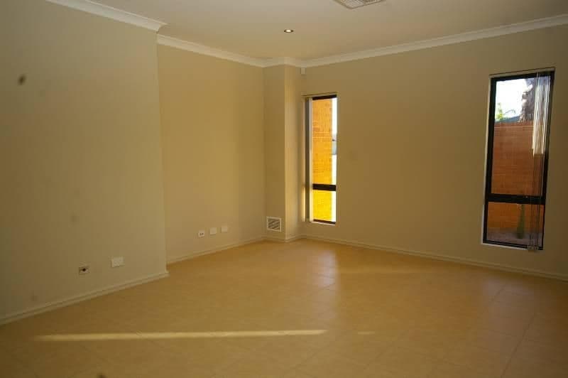 52 Ivanhoe Street, MORLEY WA 6062, Morley - Thumbnail 3