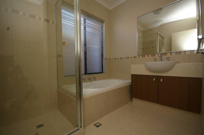 52 Ivanhoe Street, MORLEY WA 6062, Morley - Thumbnail 7