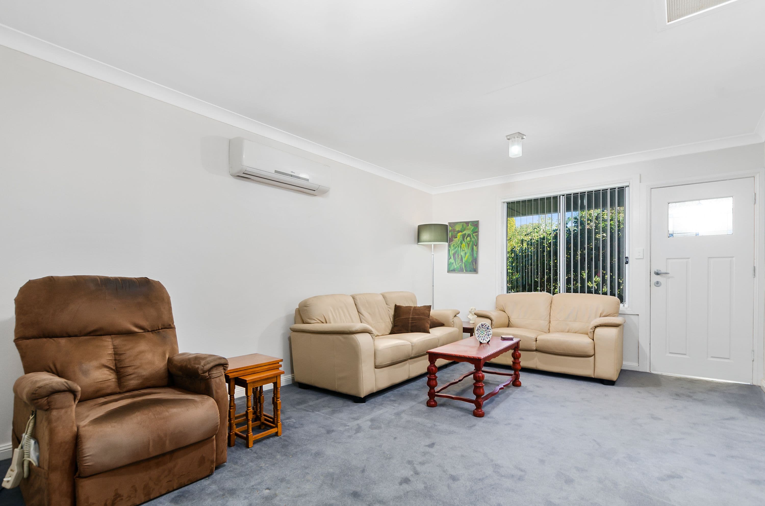 14 Romley Crescent, OAKHURST, Oakhurst - Thumbnail 4