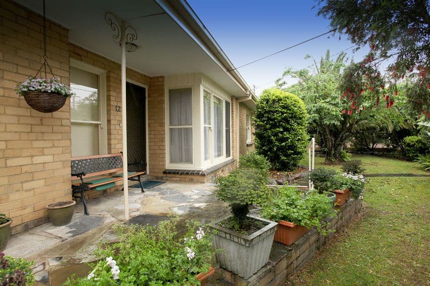 12 Panoramic Grove, GLEN WAVERLEY VIC 3150, Glen Waverley - Thumbnail 3