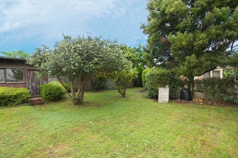 12 Panoramic Grove, GLEN WAVERLEY VIC 3150, Glen Waverley - Thumbnail 8