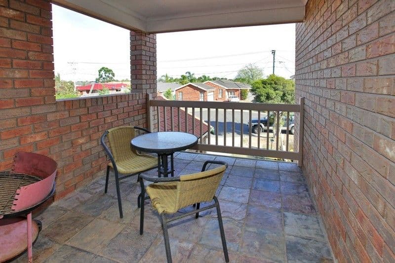 15 HAMMOND Court, ALTONA MEADOWS VIC 3028, Altona Meadows - Thumbnail 4