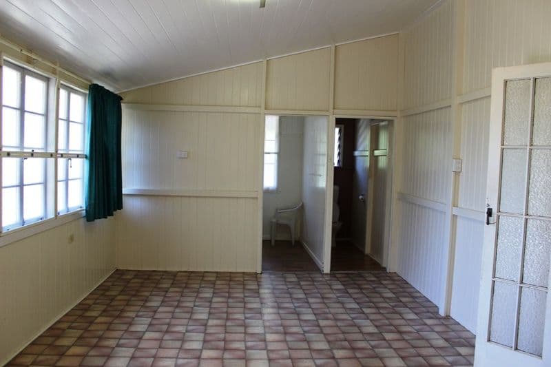 6 Mangerton Street, TOOGOOLAWAH QLD 4313, Toogoolawah - Thumbnail 7