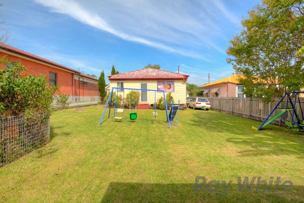 31 Fifth Street, BOOLAROO NSW 2284, Boolaroo - Thumbnail 2