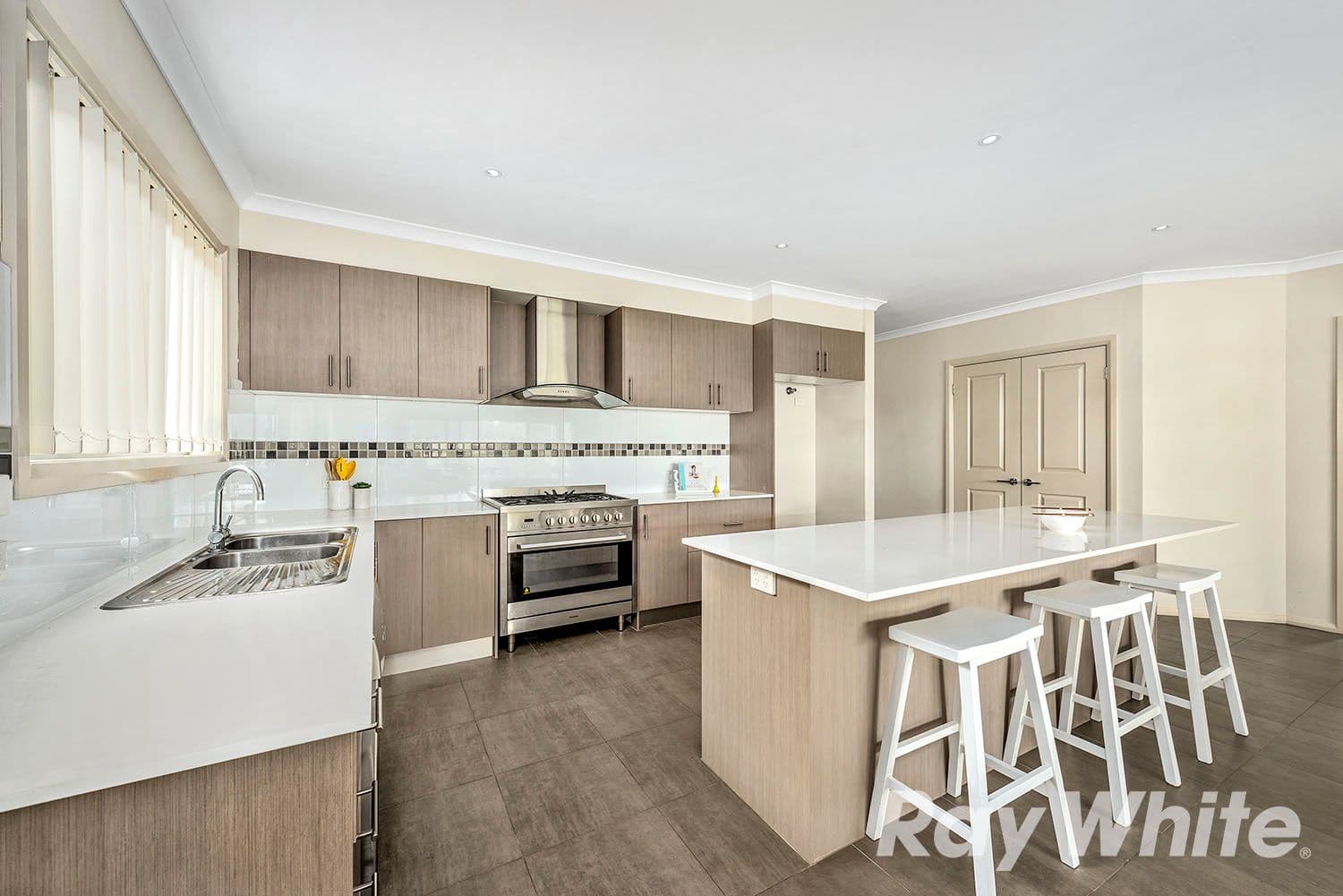 6 Ethereal Way, Sandhurst VIC 3977, Sandhurst - Thumbnail 3