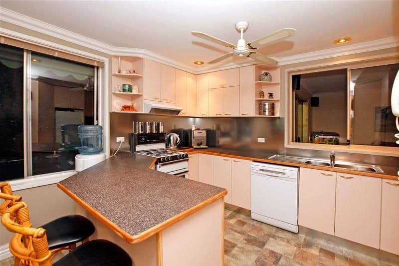 44 Balmoral Avenue, BUNDOORA VIC 3083, Bundoora - Thumbnail 4