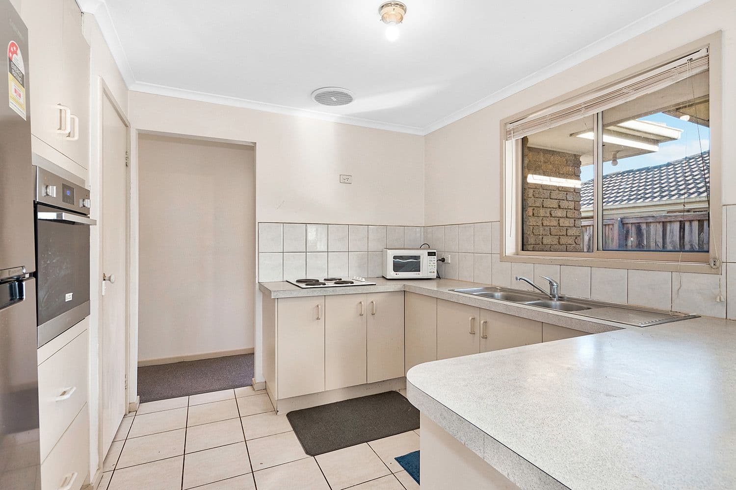 1 Coriyule Court, Cranbourne North VIC 3977, Cranbourne North - Thumbnail 4