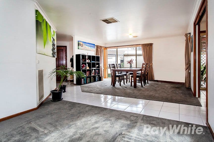 27 Bickerton Court, Rowville VIC 3178, Rowville - Thumbnail 2