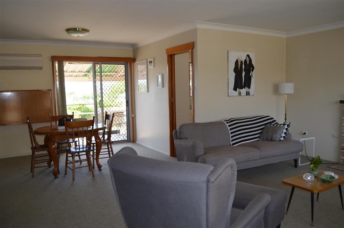 96 Simpson Street, Tumut - Thumbnail 6