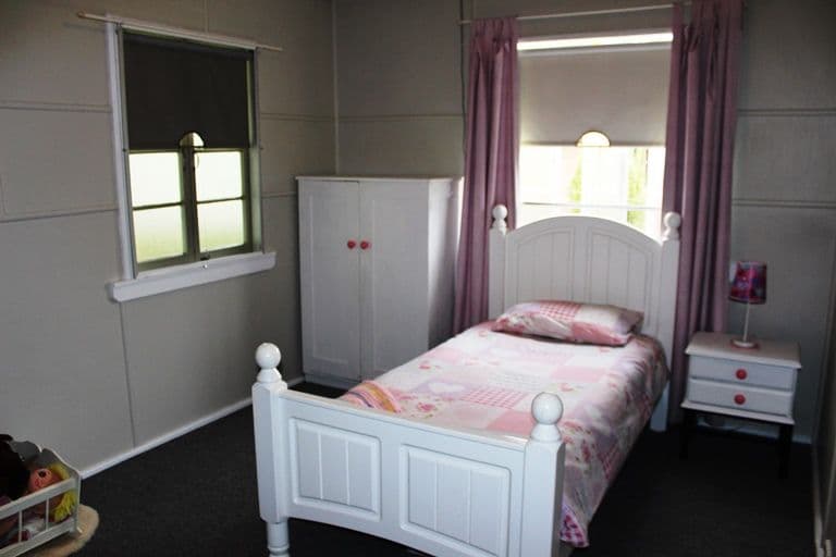 60 Dingyarra Street, TOOGOOLAWAH QLD 4313, Toogoolawah - Thumbnail 6