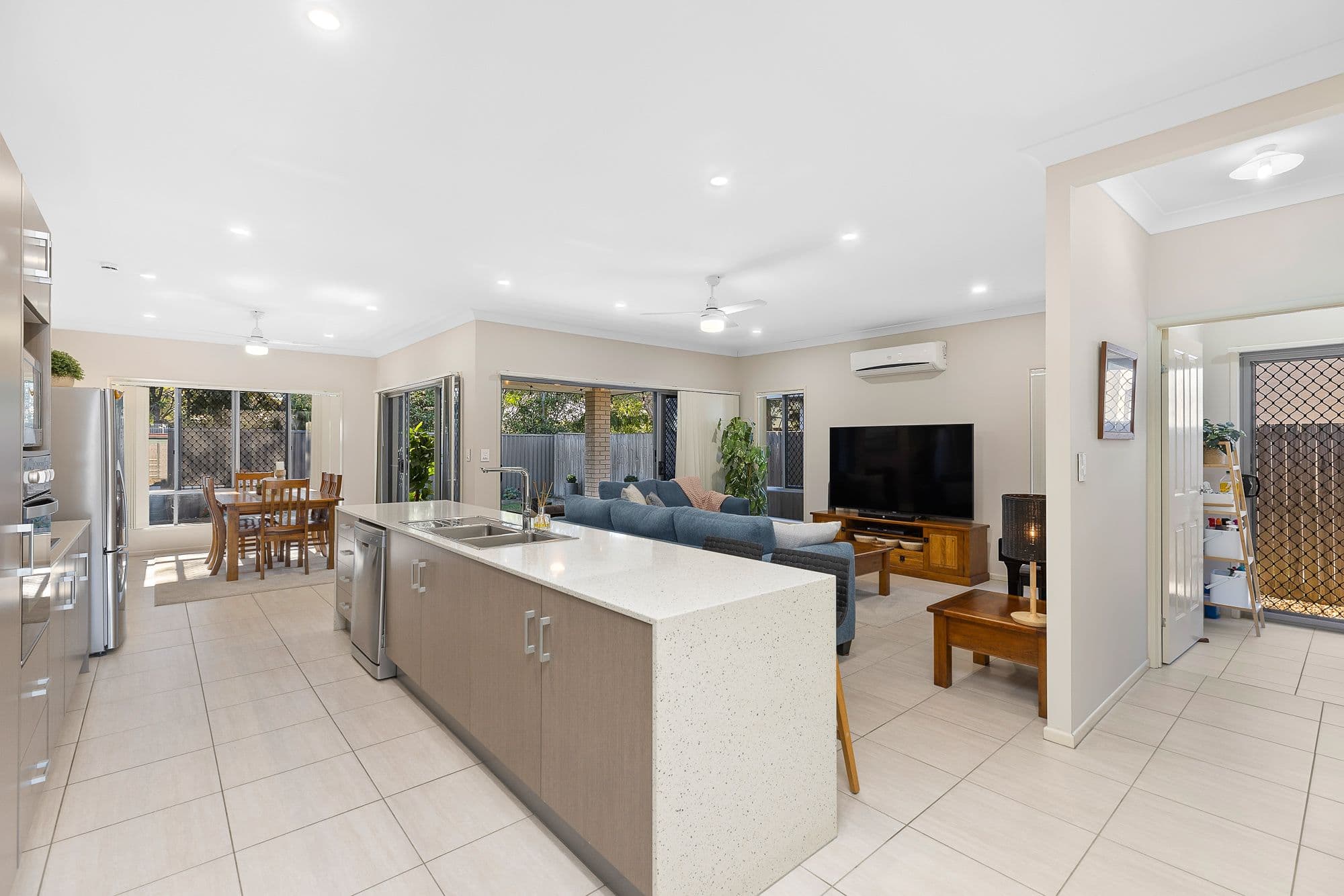 61 Northmore Street, Mitchelton QLD 4053, Mitchelton - Thumbnail 4