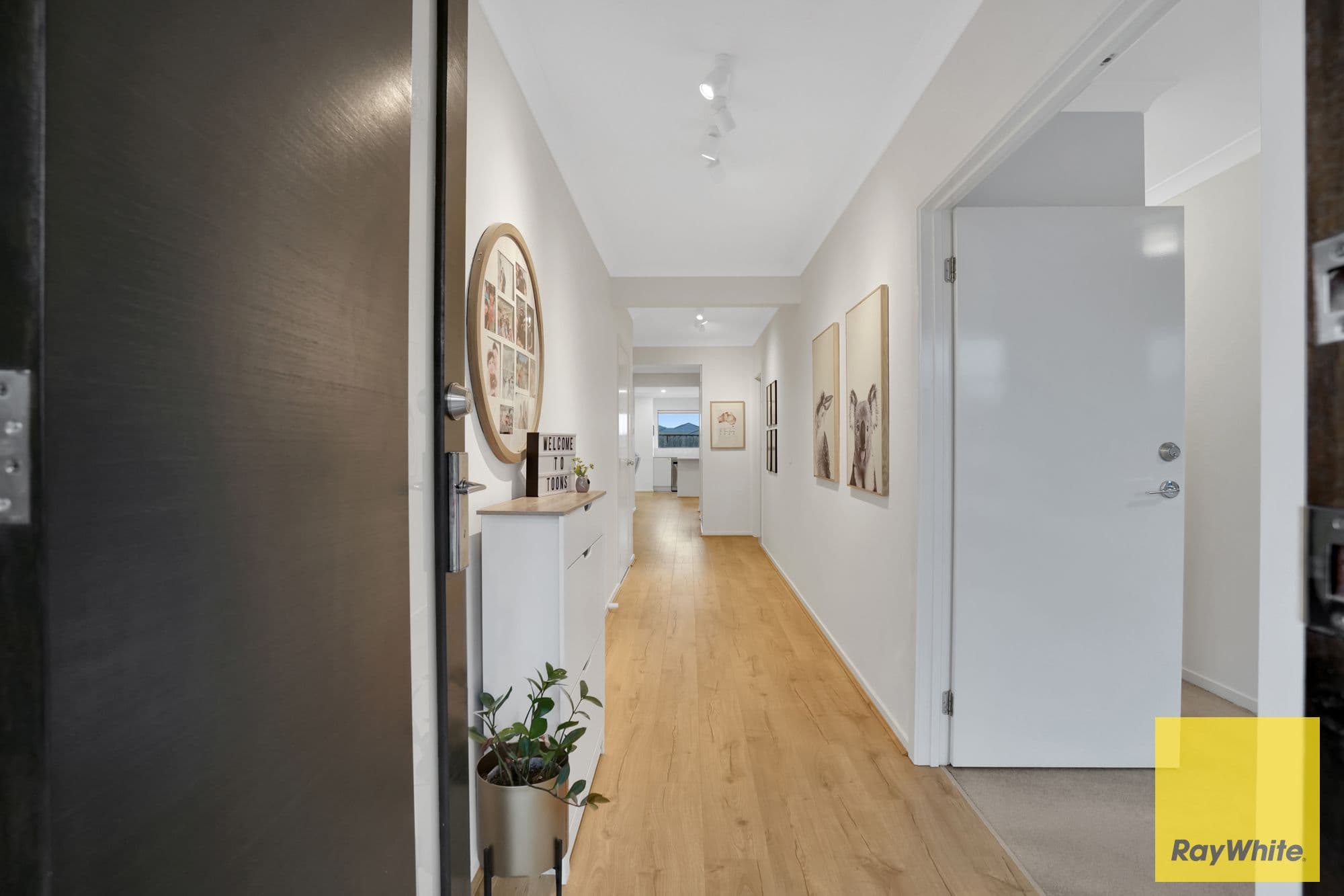 5 Nankeen Way, Tarneit VIC 3029, Tarneit - Thumbnail 3