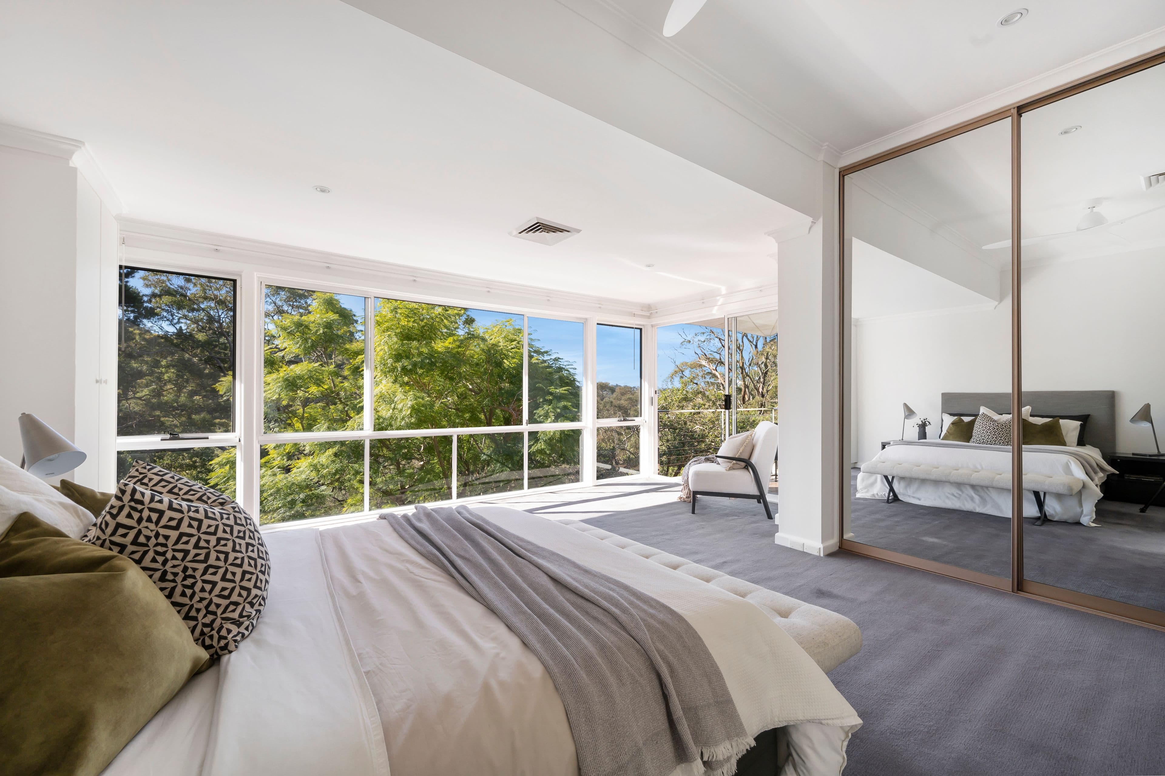 98 Sugarloaf Crescent, Castlecrag NSW 2068, Castlecrag - Thumbnail 3