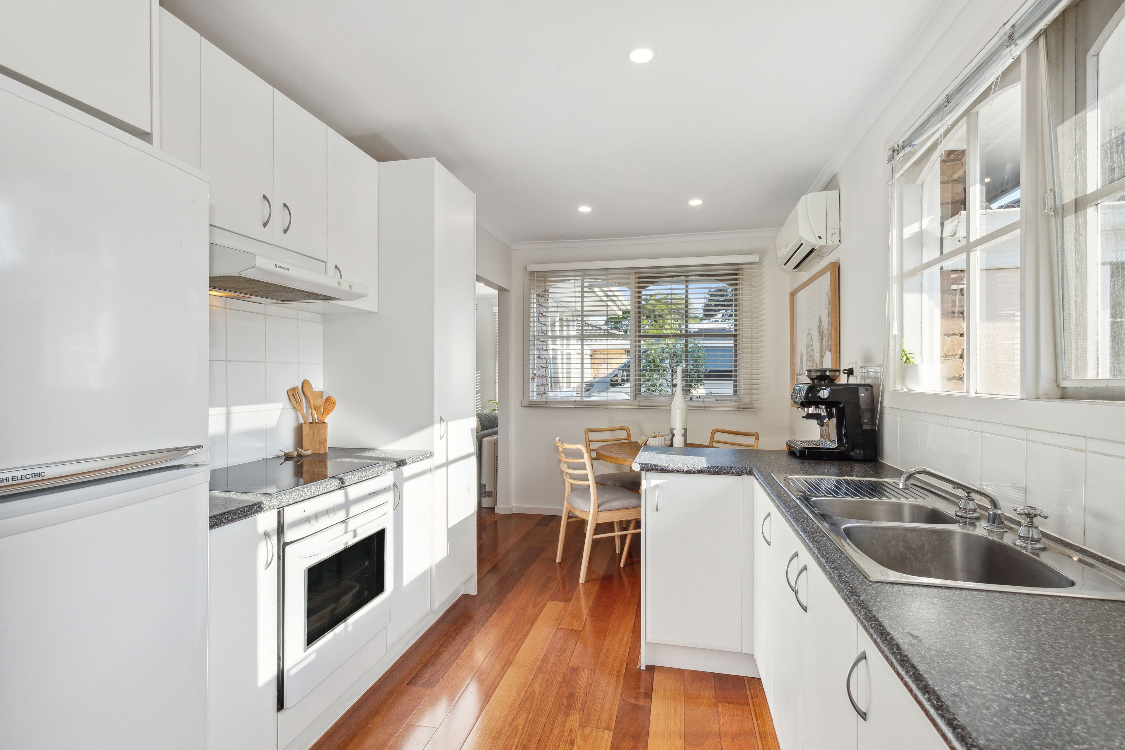 156 Lower Dandenong Road, Parkdale VIC 3195, Parkdale - Thumbnail 4