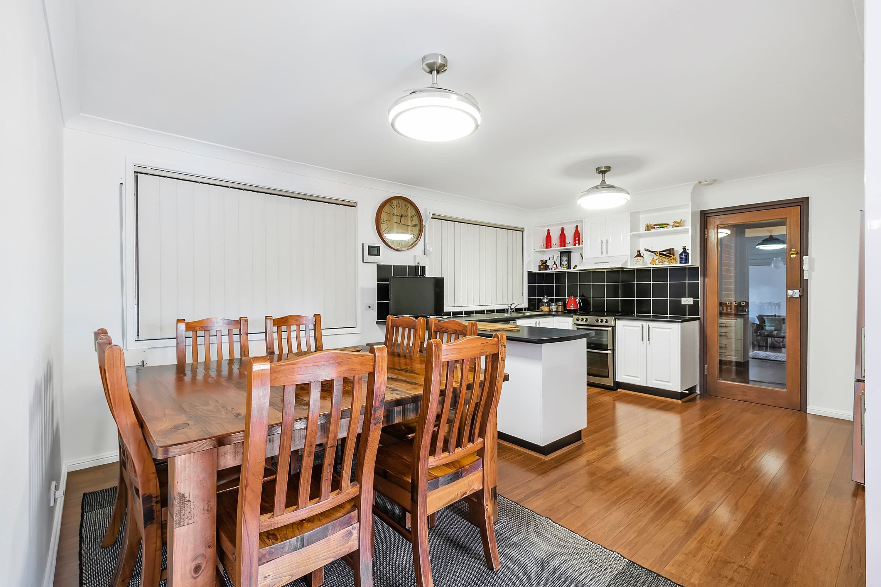 6 Bradley Road, South Windsor - Thumbnail 4