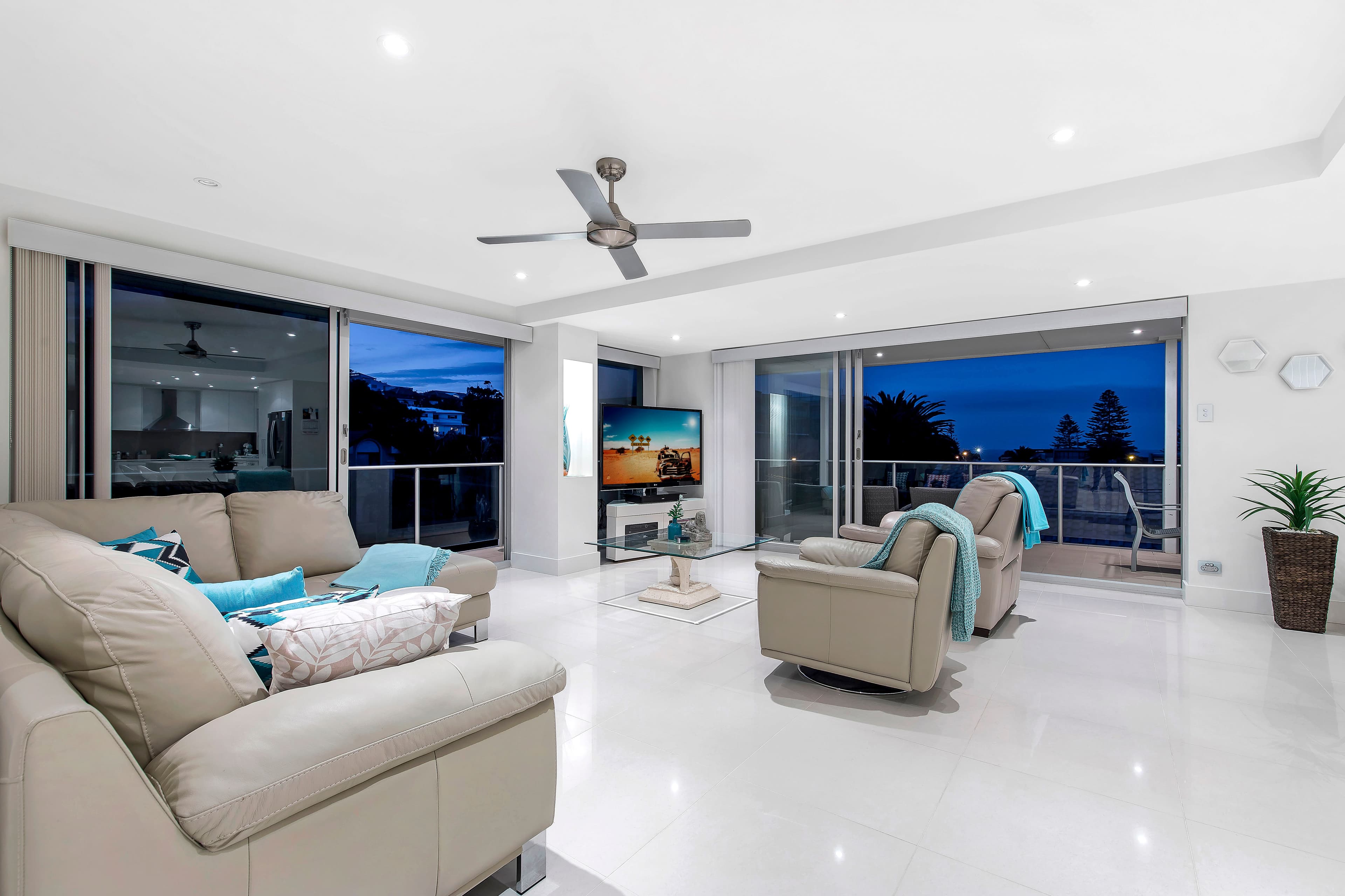 18 Campbell Crescent, Terrigal NSW 2260, Terrigal - Thumbnail 3