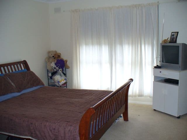 42 Blyth Road, CLARE SA 5453, Clare - Thumbnail 3