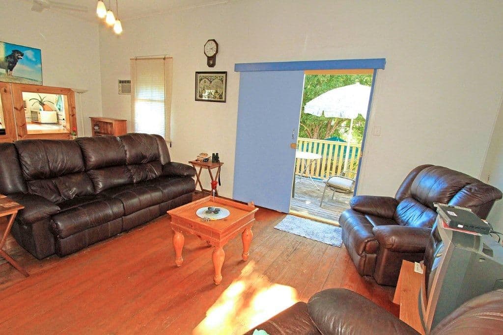 206 Canning Street, ALLENSTOWN QLD 4700, Allenstown - Thumbnail 4
