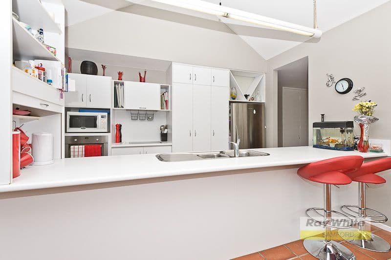 17 Fitzgerald Court, CLEAR MOUNTAIN QLD 4500, Clear Mountain - Thumbnail 5