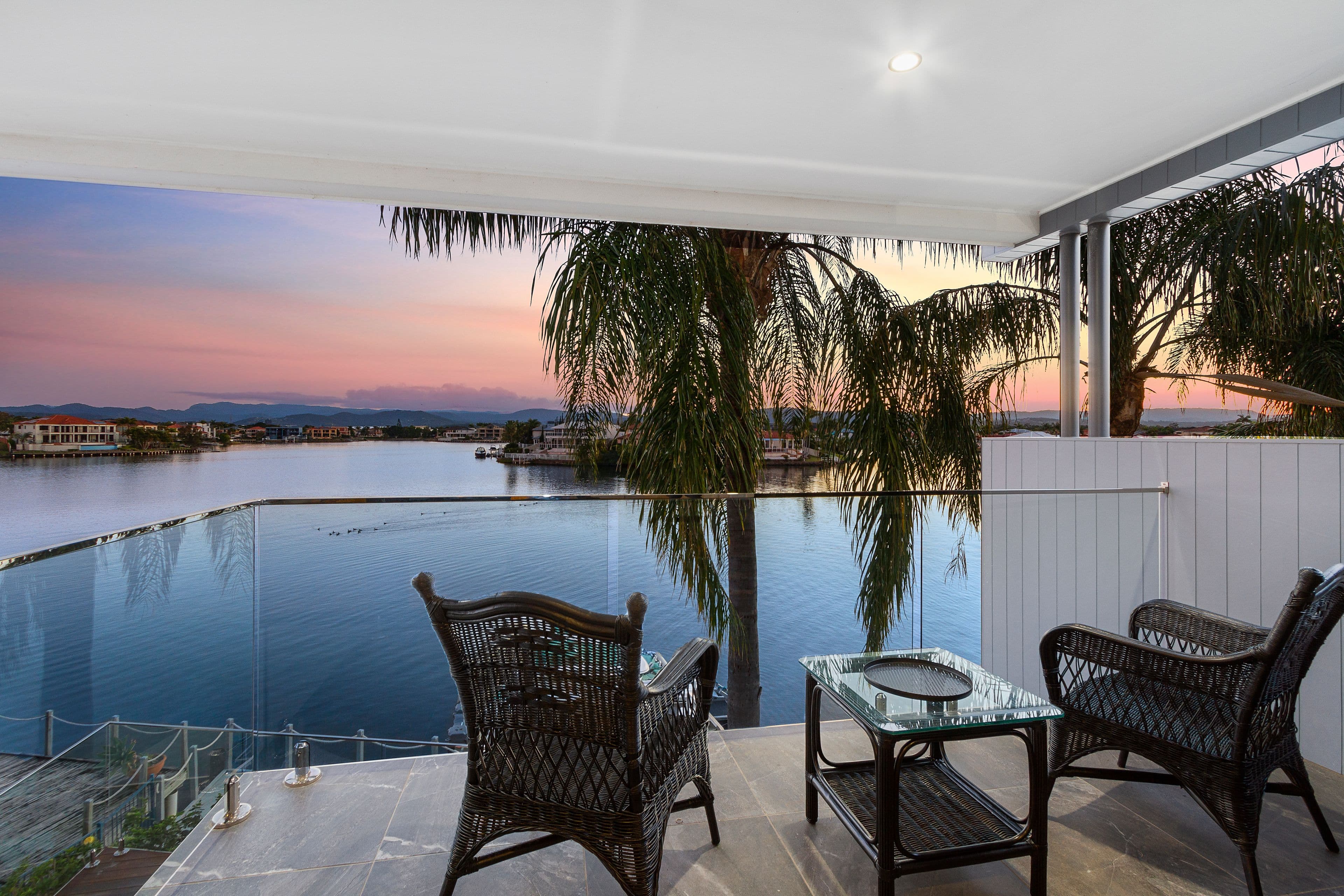 31 San Simeon Drive, Clear Island Waters QLD 4226, Clear Island Waters - Thumbnail 2