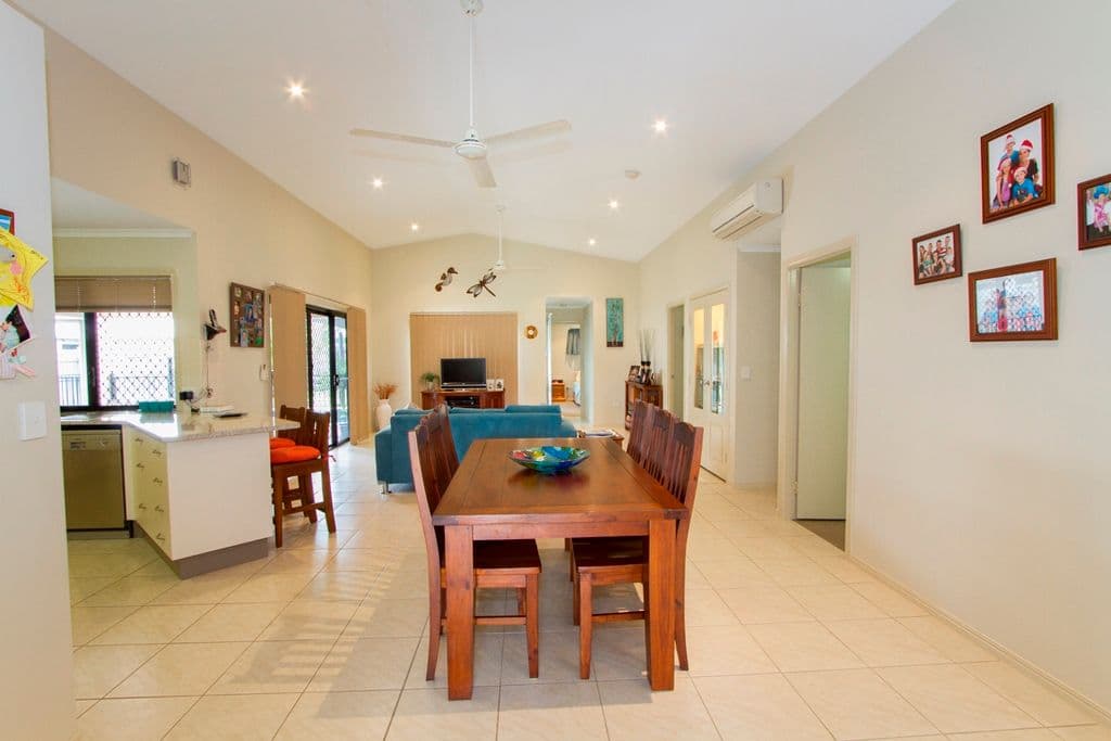 18 Sheerwater Drive, DOUGLAS QLD 4814, Douglas - Thumbnail 2
