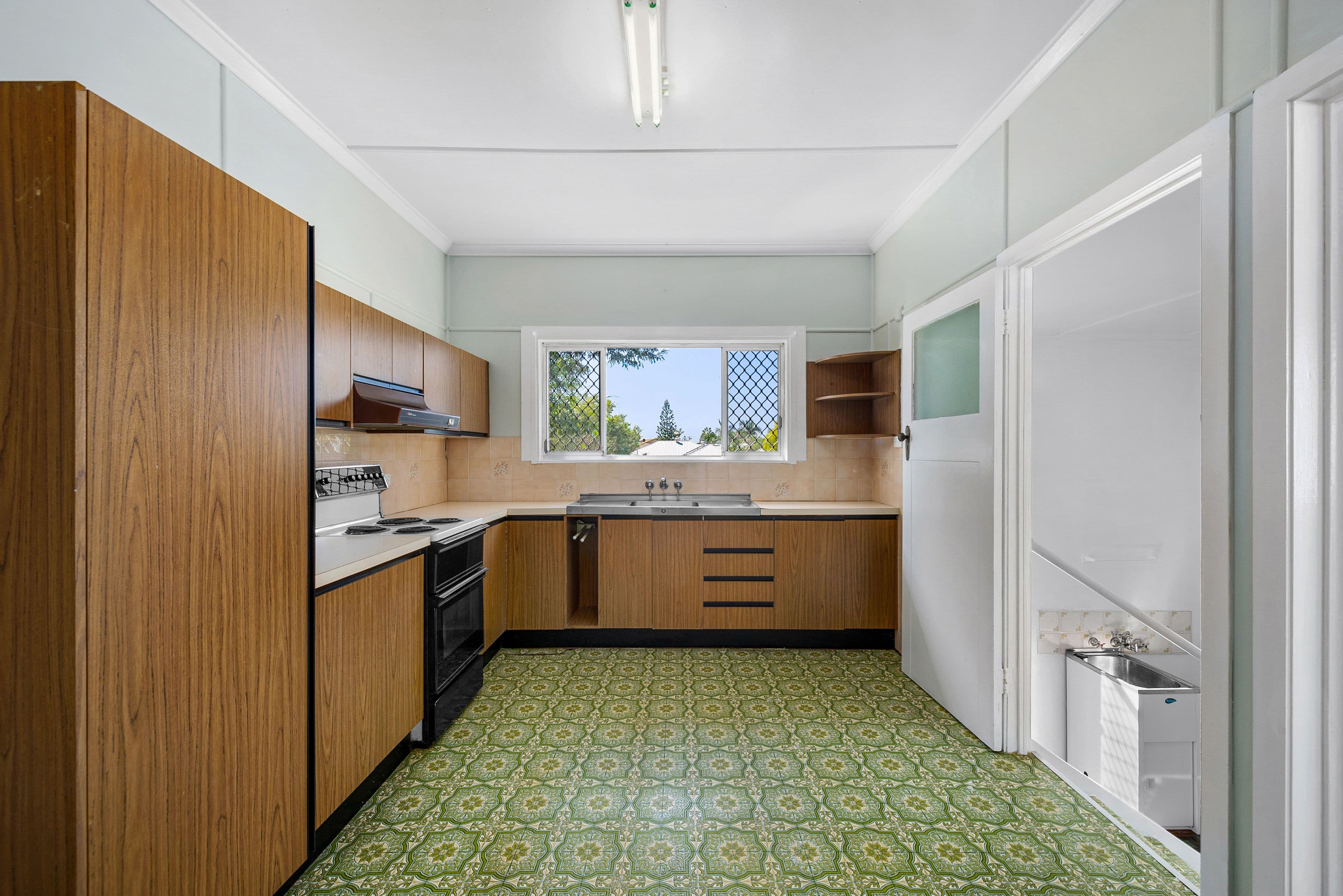 55 Whitworth Road, Cannon Hill QLD 4170, Cannon Hill - Thumbnail 5
