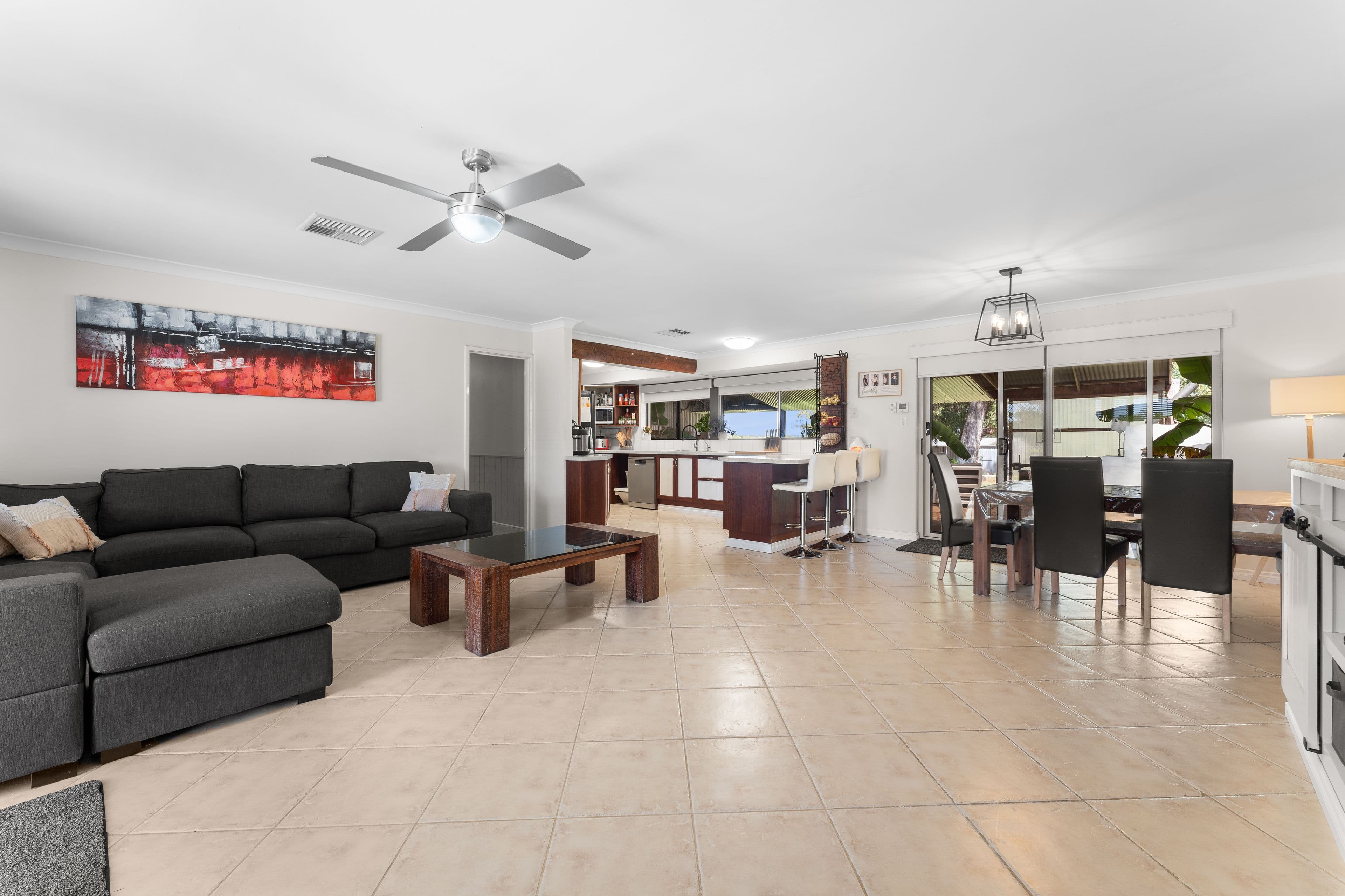 7 Winery Drive, Karnup WA 6176, Karnup - Thumbnail 4