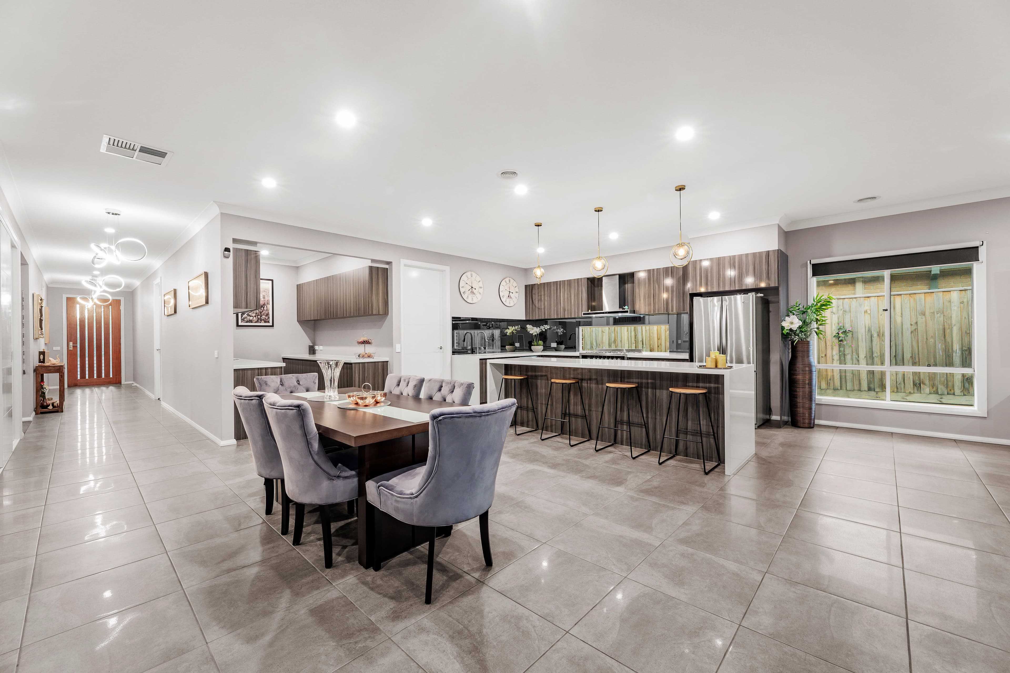 11 Greenock Crescent, Wantirna VIC 3152, Wantirna - Thumbnail 2