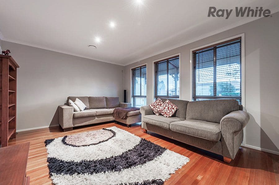 2 Poa Court, Delahey VIC 3037, Delahey - Thumbnail 3