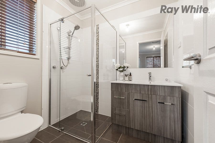 2 Poa Court, Delahey VIC 3037, Delahey - Thumbnail 8