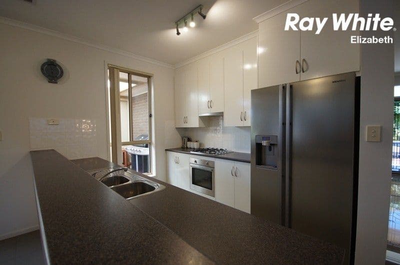 5 Flannery Crescent, Andrews Farm SA 5114, Andrews Farm - Thumbnail 5