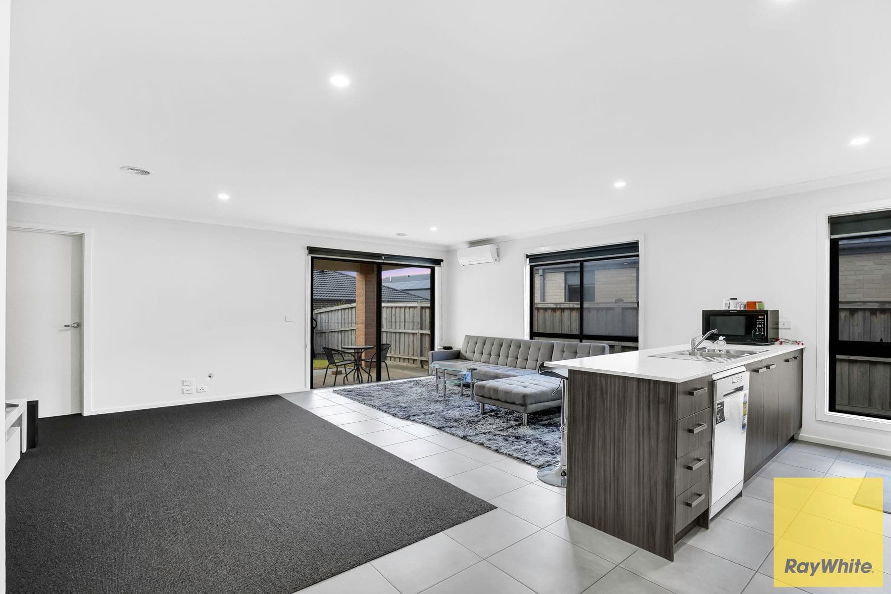 19 Cochrane Avenue, Mickleham VIC 3064, Mickleham - Thumbnail 4