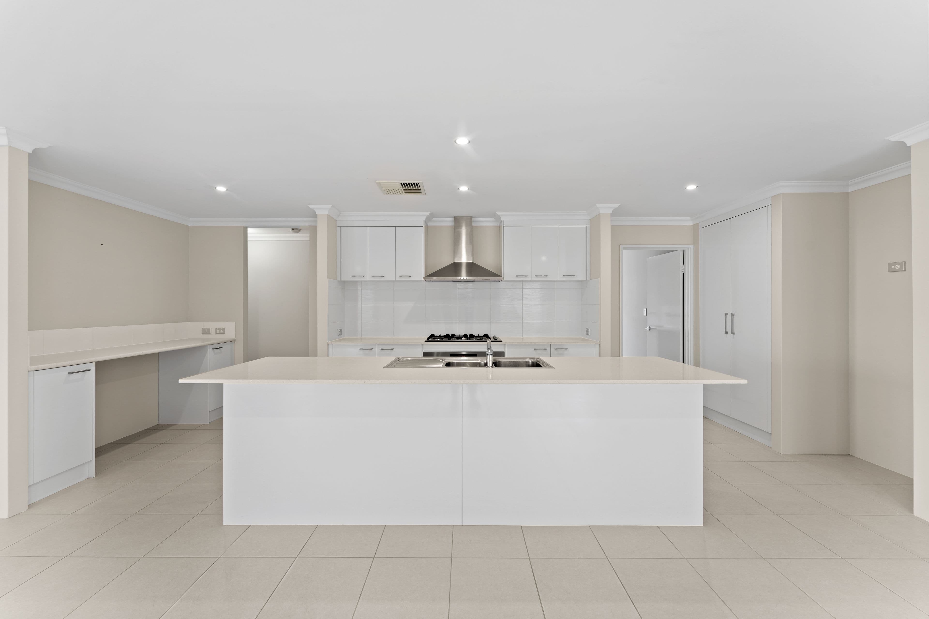 8 Kanooka Approach, Baldivis WA 6171, Baldivis - Thumbnail 2