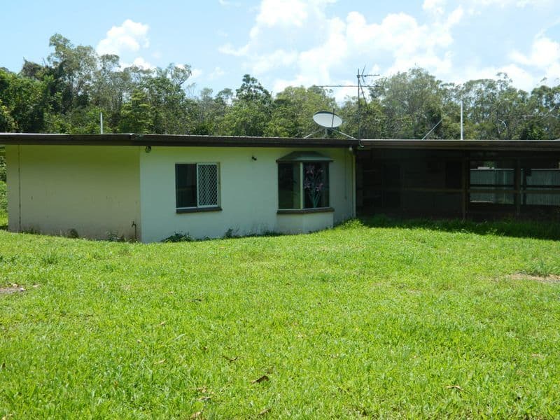 1373 Pine Creek Road, EAST TRINITY QLD 4871, East Trinity - Thumbnail 4