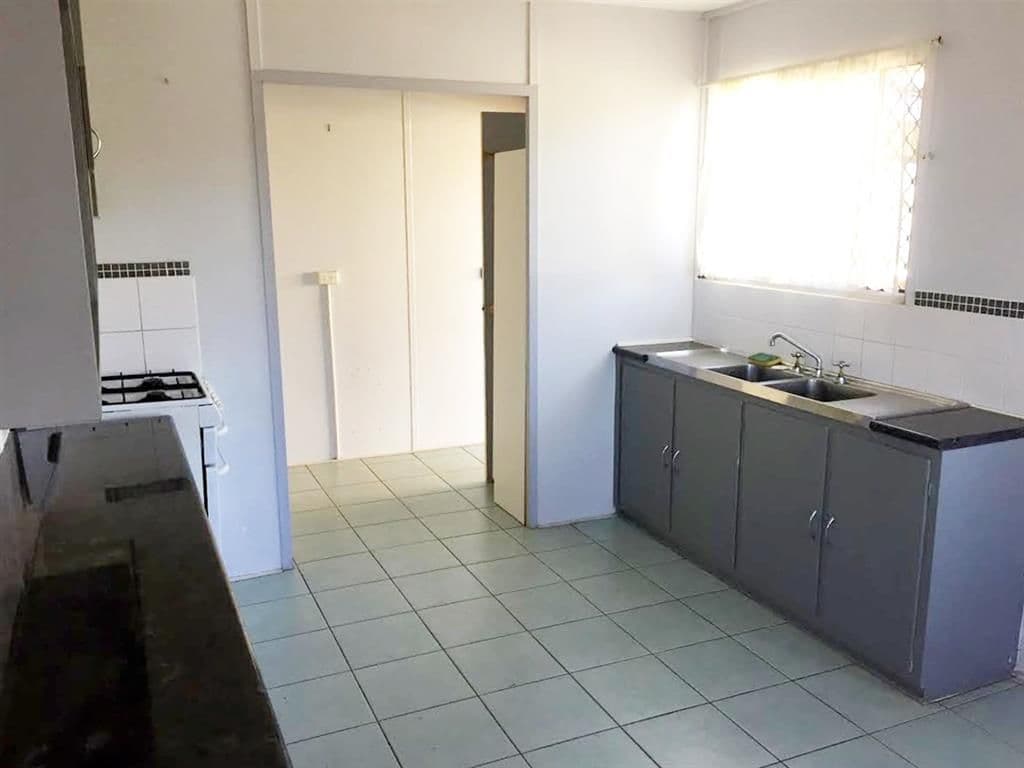 7 Booral Avenue, Tumut - Thumbnail 3