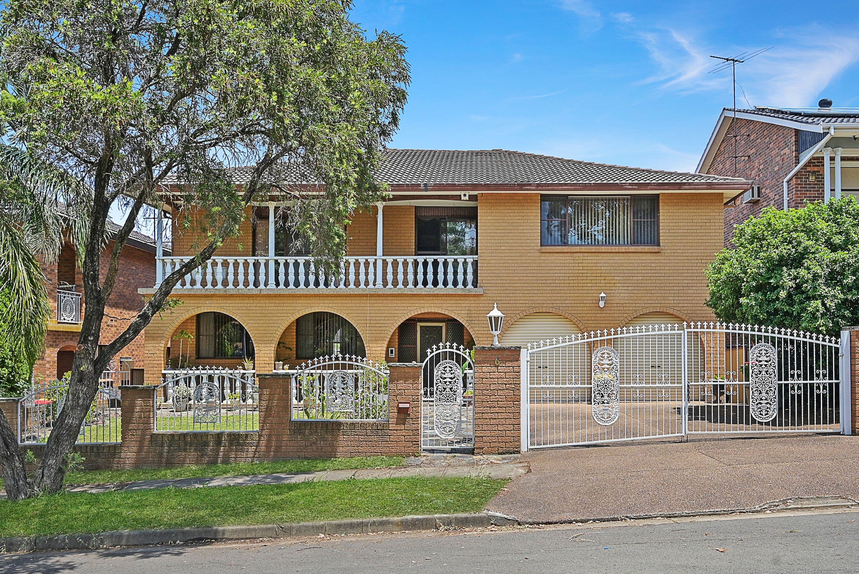 6 Beckhaus Street, St Johns Park NSW 2176, St Johns Park - Image 1