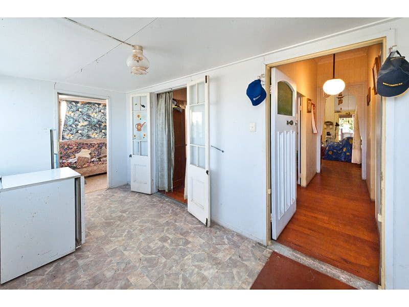 350 East Street, DEPOT HILL QLD 4700, Depot Hill - Thumbnail 8