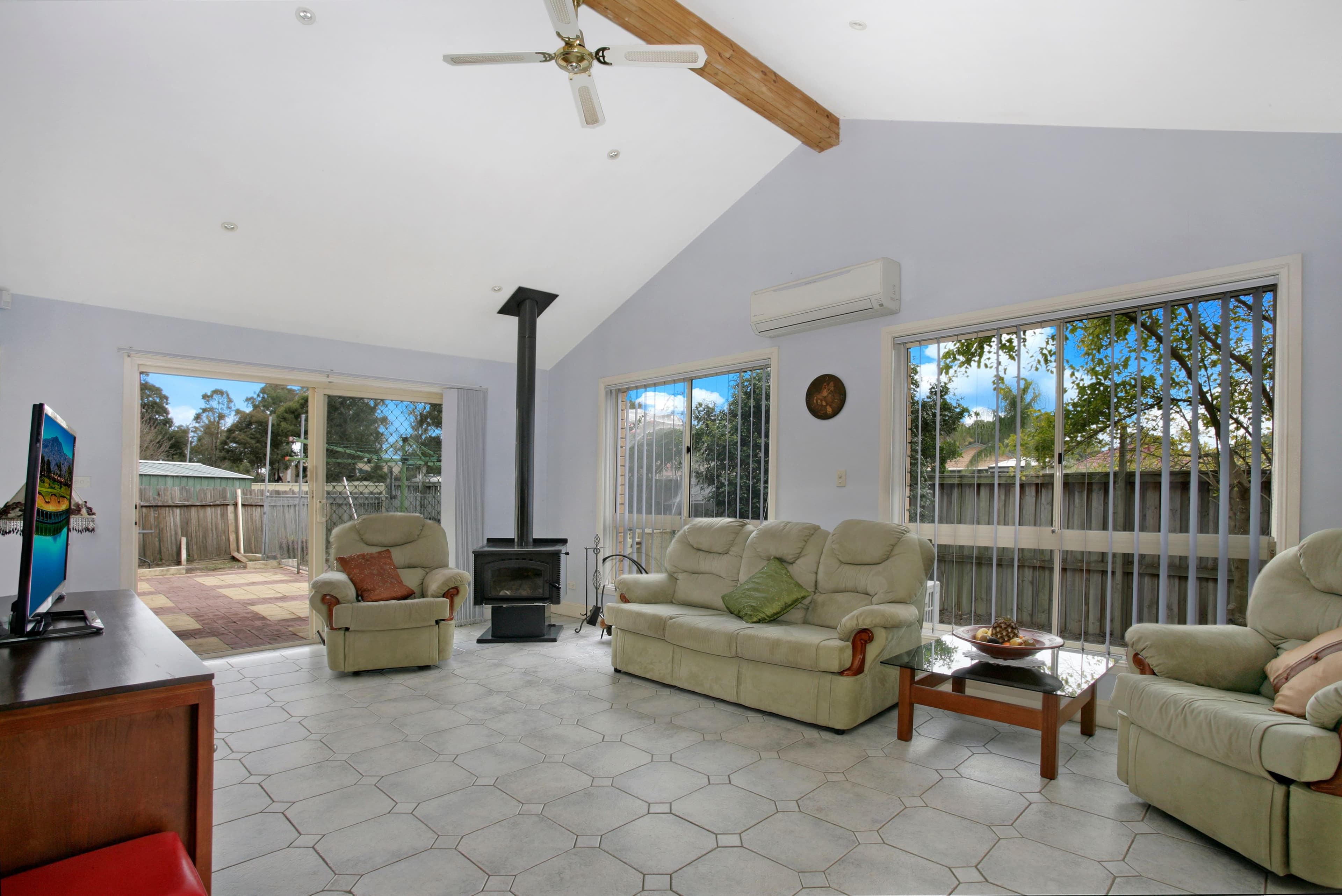 46 Speers Crescent, Oakhurst - Thumbnail 4
