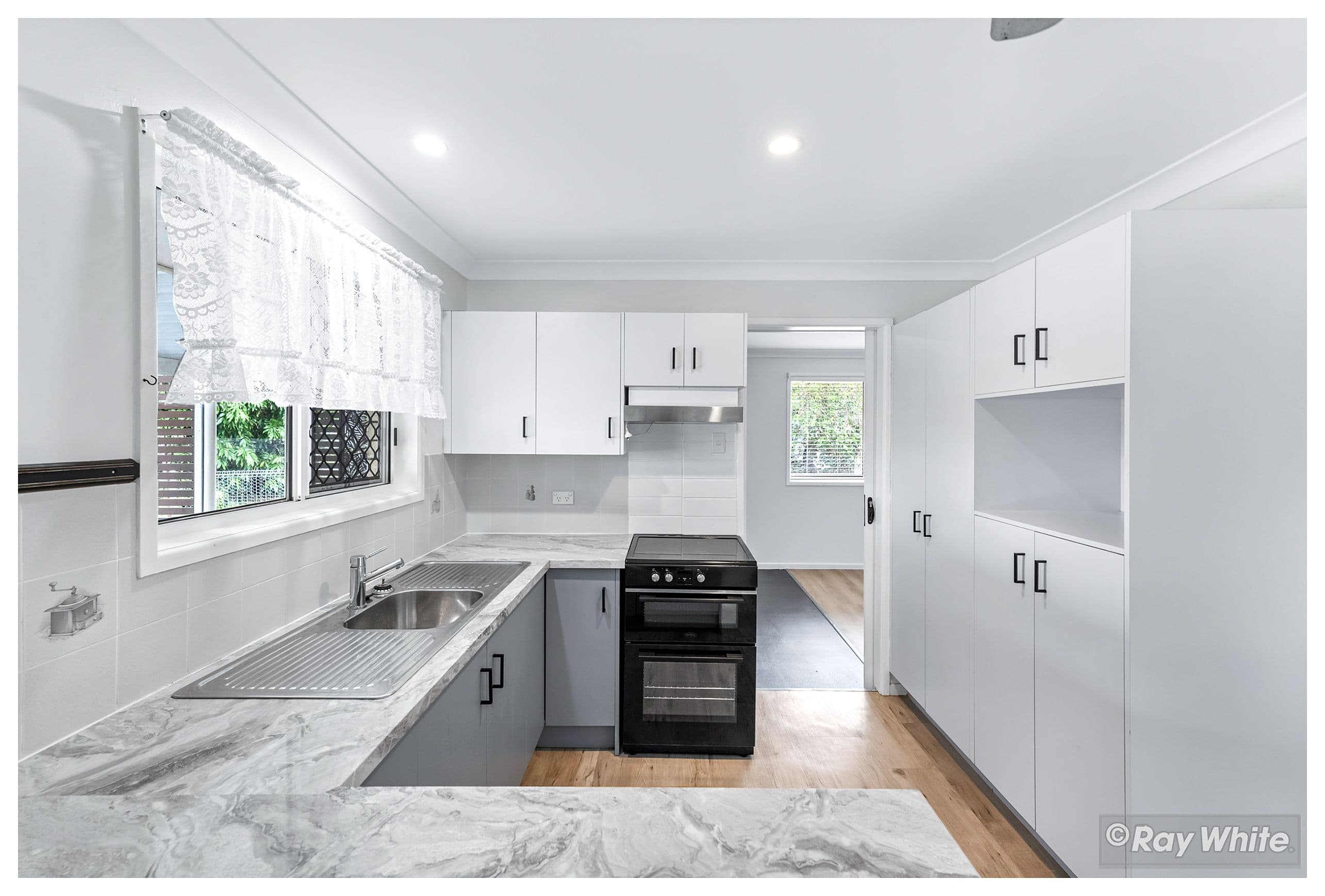 12 Davison Street, Gracemere QLD 4702, Gracemere - Thumbnail 7