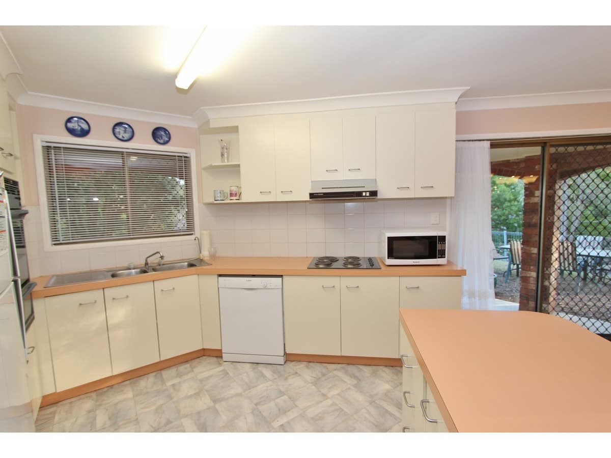 4 Takara Court, Karana Downs QLD 4306, Karana Downs - Thumbnail 2