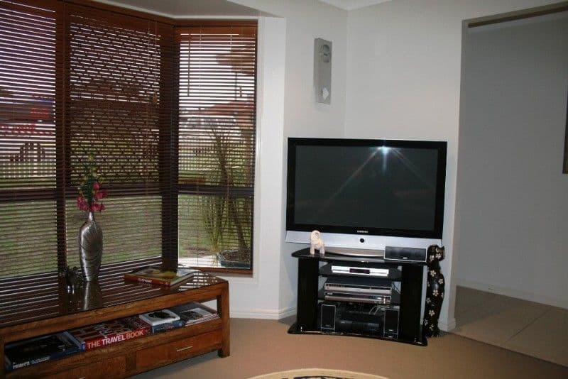 10 Conroy Street, NANANGO QLD 4615, Nanango - Thumbnail 2