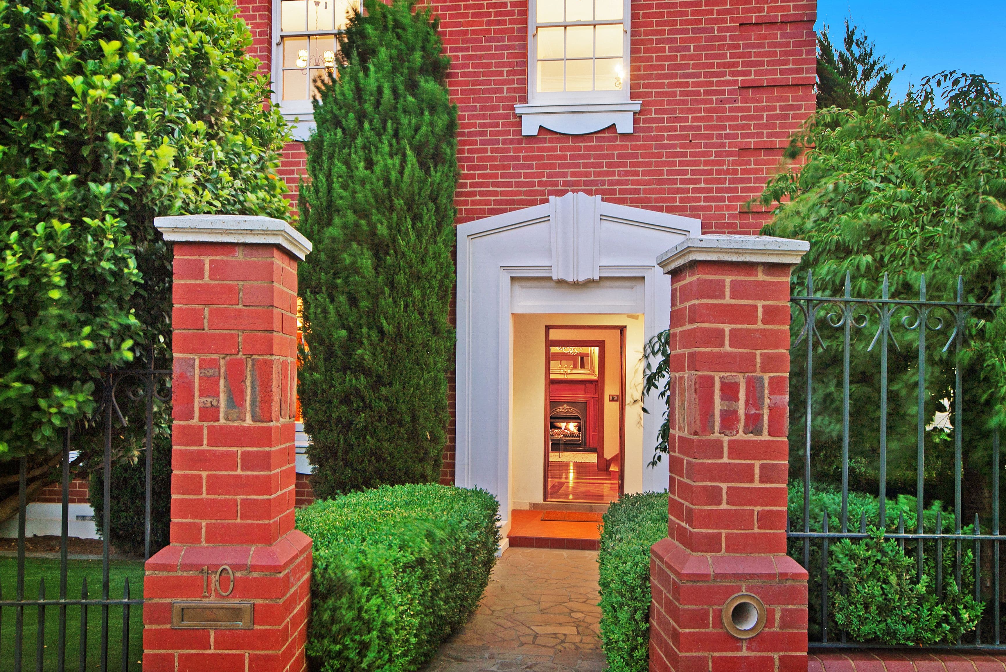 10 Prospect Hill Drive, Bundoora VIC 3083, Bundoora - Thumbnail 2