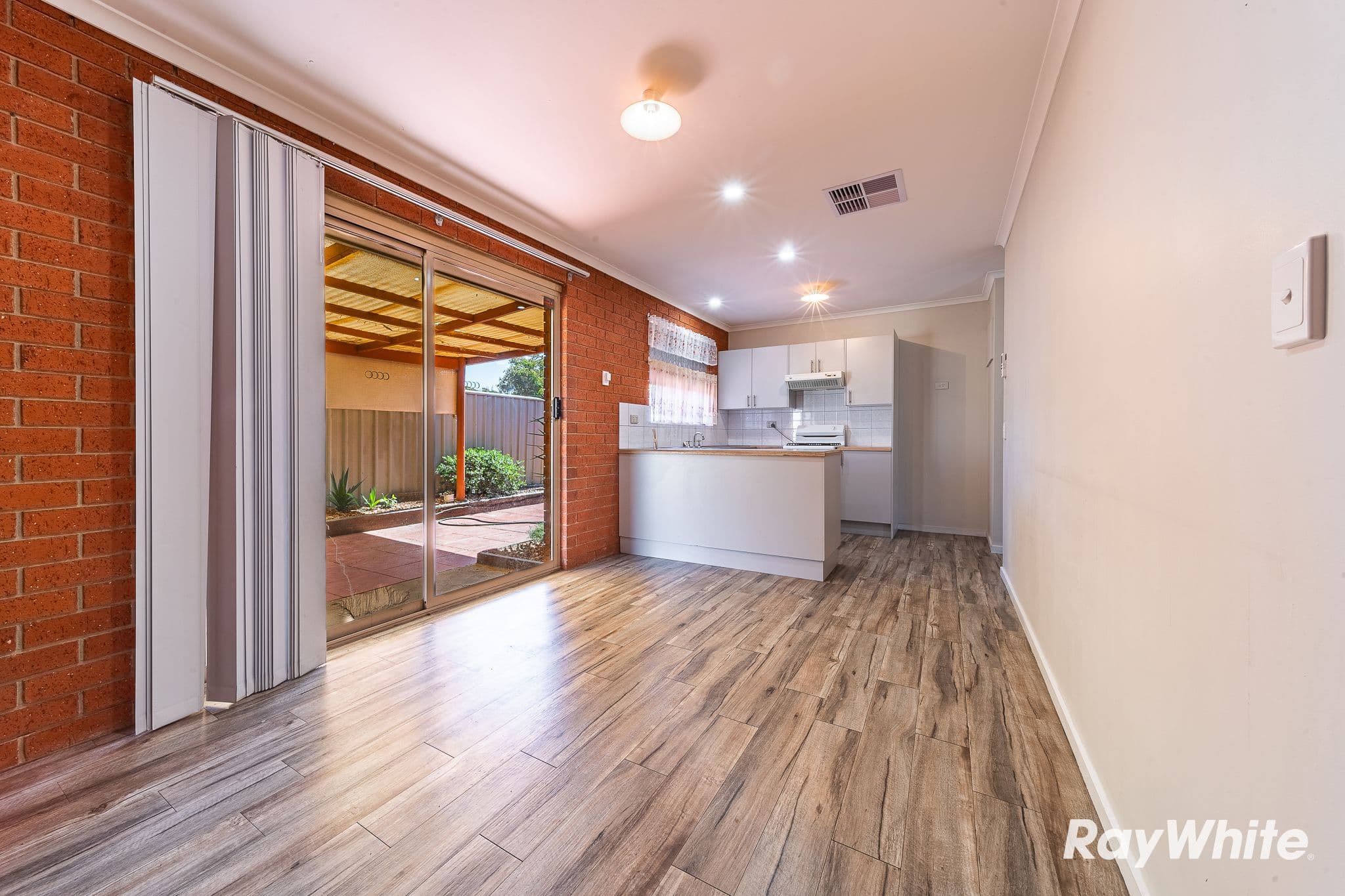 15 Paterson Street, Quarry Hill VIC 3550, Quarry Hill - Thumbnail 3