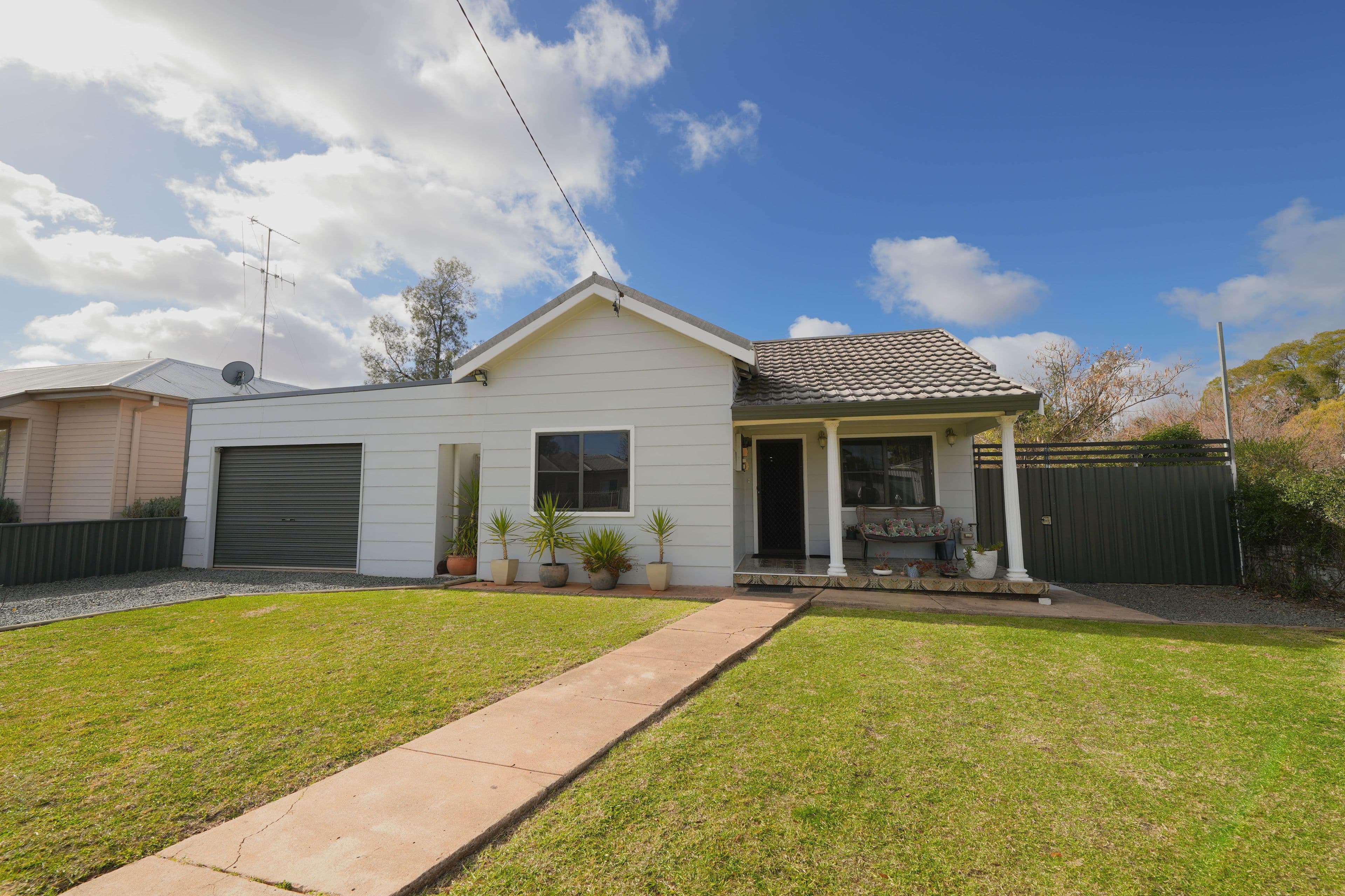 7 Bartley Street, Forbes NSW 2871, Forbes - Image 1