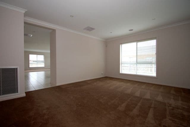 82 Waterview Drive, MERNDA VIC 3754, Mernda - Thumbnail 2