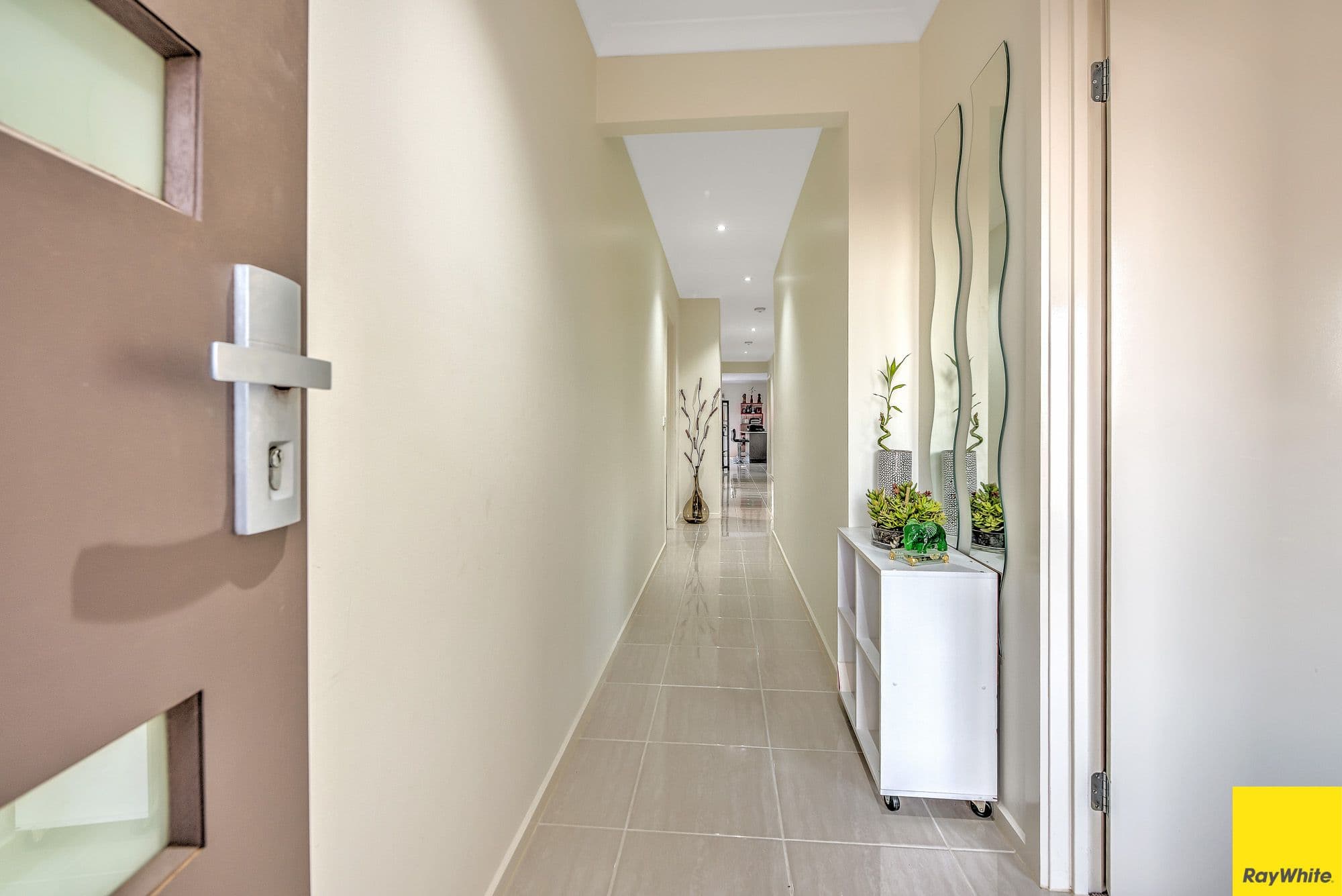 22 Obsidian Avenue, Tarneit VIC 3029, Tarneit - Thumbnail 4