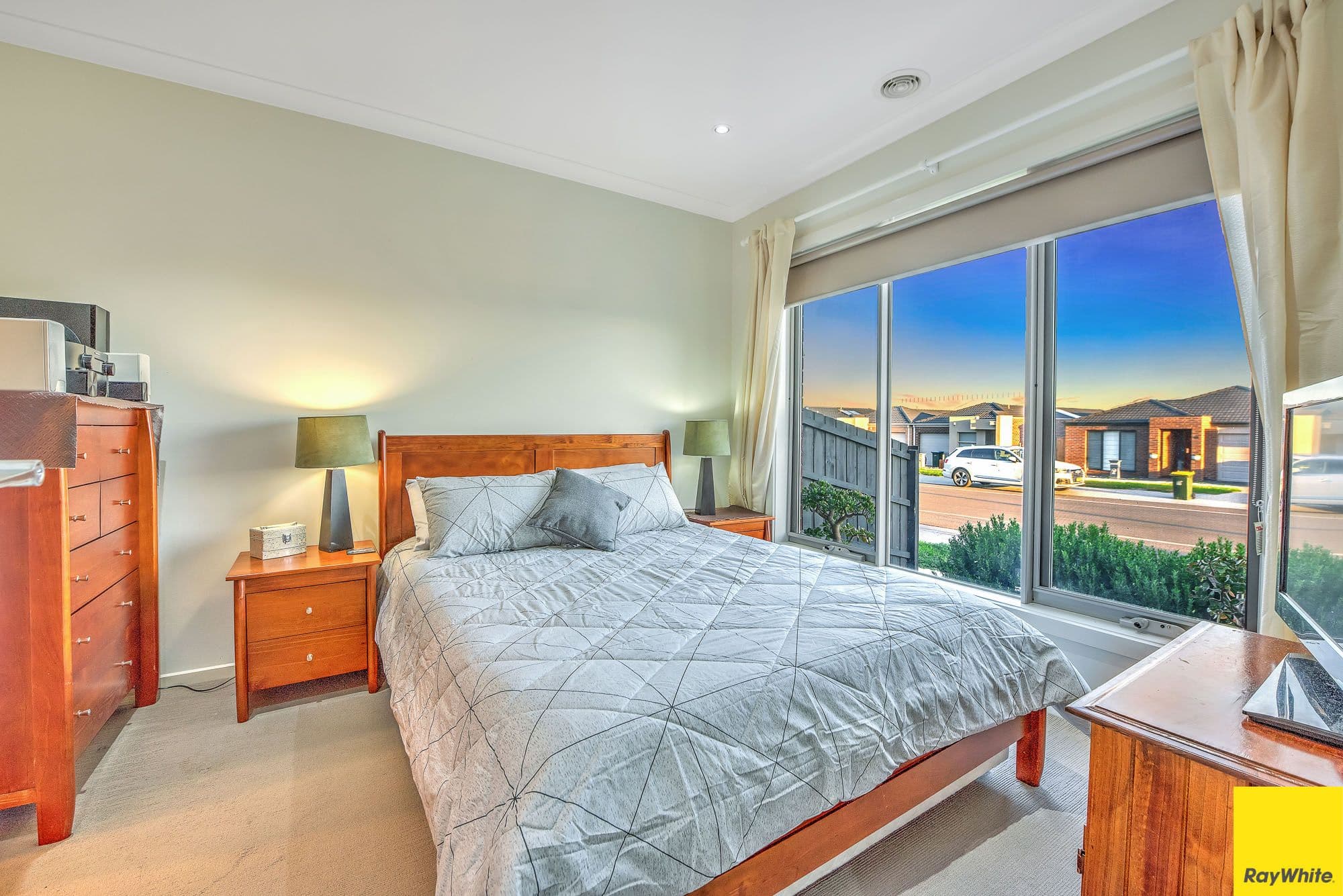 22 Obsidian Avenue, Tarneit VIC 3029, Tarneit - Thumbnail 5